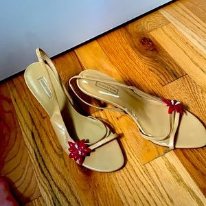 Dainty strappy sandals